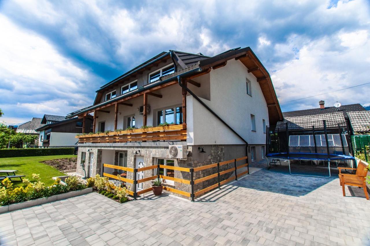 Apartments Ursus Bled Exterior photo